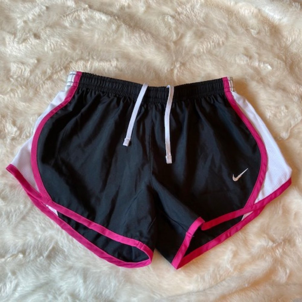 Nike Dri-FIT Athletic Running Shorts Ladies Size Small Black Pink with Liner